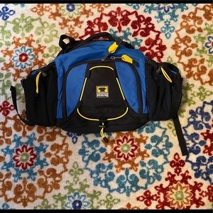 - Moutainsmith Hiking Lumbar Bag